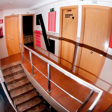 Be Ramblas Guest House Барселона Экстерьер фото