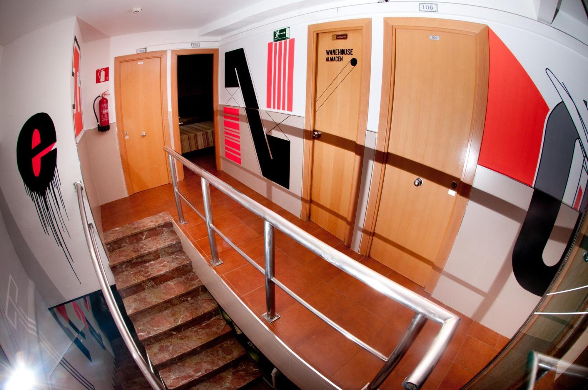 Be Ramblas Guest House Барселона Экстерьер фото